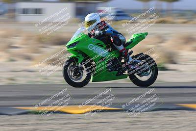 media/Jan-19-2023-Racers Edge (Thu) [[69d0b4dc55]]/B Group/Session 5 (Turn 3 Exit Pans)/